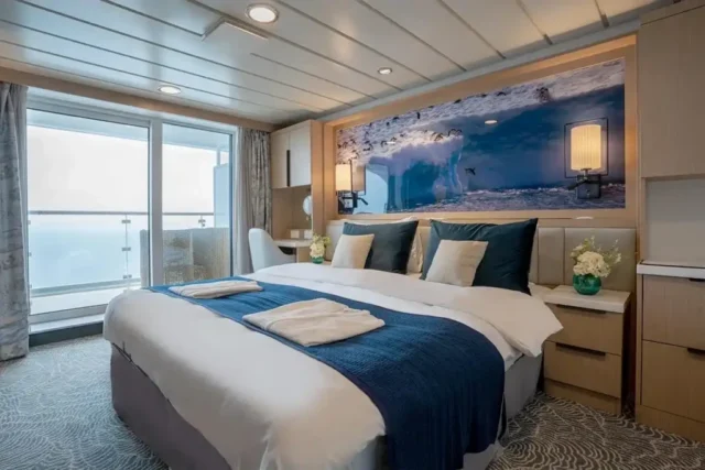 Polar Latitudes Expeditions french balcony