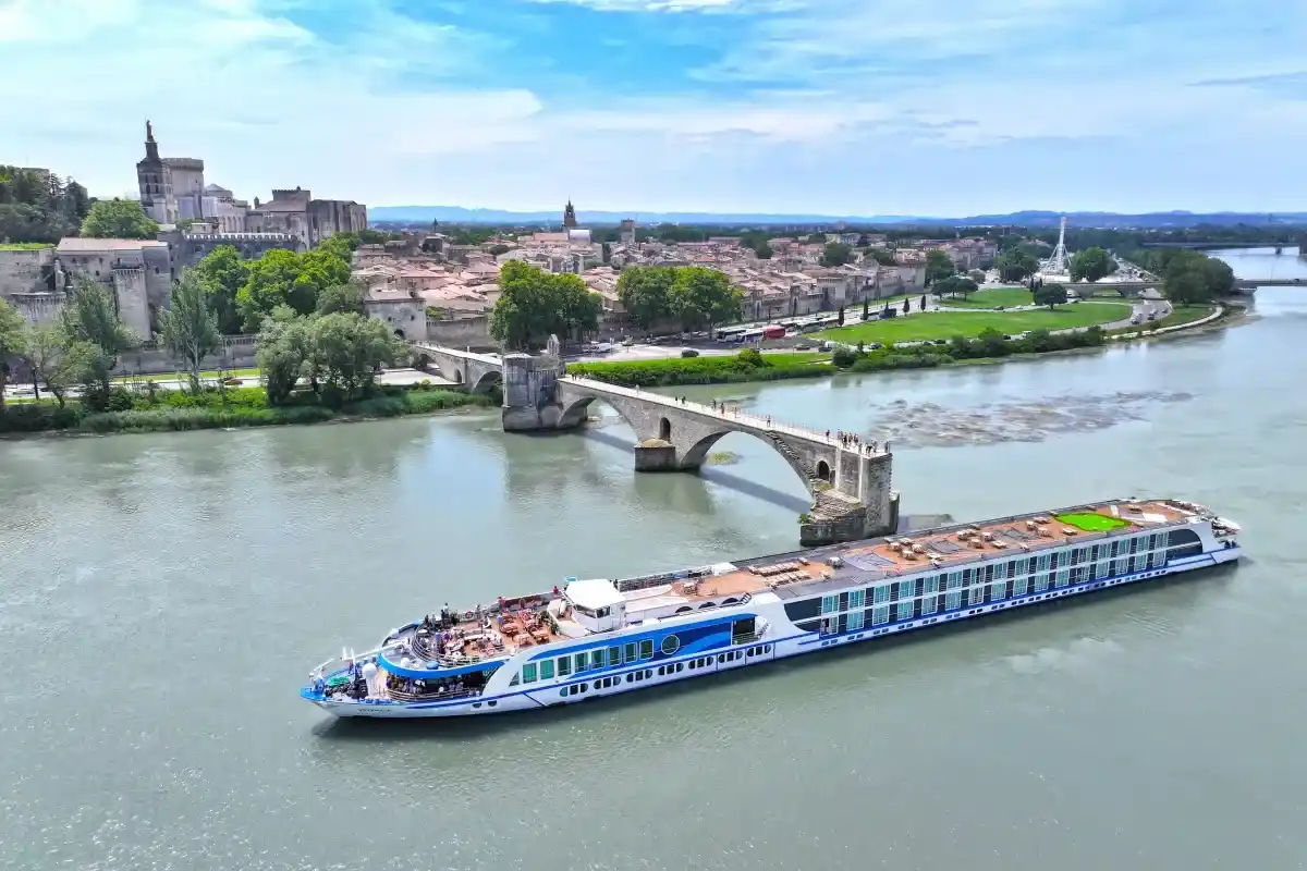 Viva Voyage| Viva Cruises ships